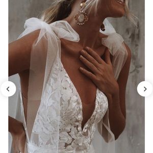 Elsie tulle bows by Made with Love bridal